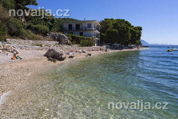 Živogošće - Mala Duba - oblázkové pláže, Makarská riviéra, Chorvatsko