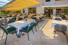 Restaurace, Brela-Jakiruša, Makarská riviéra, Chorvatsko
