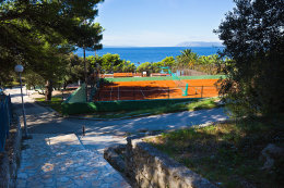 Apartmány Toni - chodník k pláži a tenisové kurty 150 m od domu, Podgora, Chorvatsko