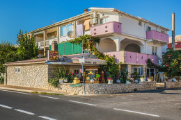 Dinjiška - sýrárna, ostrov Pag, Chorvatsko