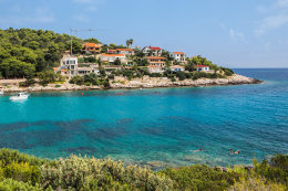 Milna, ostrov Vis, Chorvatsko