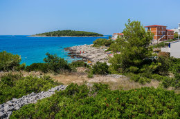 Zečevo Rogozničko, Šibenická riviéra, Chorvatsko