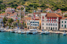 Město Vis, ostrov Vis, Chorvatsko