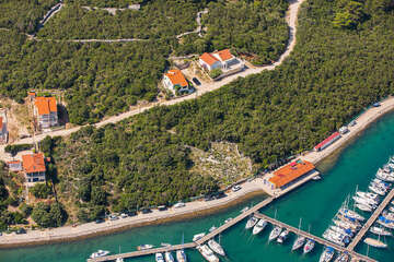 Veli Rat - letecký pohled, ostrov Dugi Otok, Chorvatsko