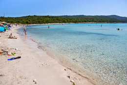 Písečná pláž Sakarun, ostrov Dugi Otok, Chorvatsko