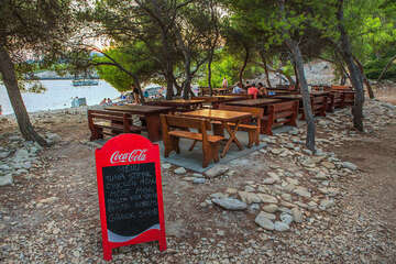 Rukavac - pláž Srebrna, ostrov Vis, Chorvatsko