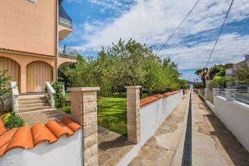 Apartmány Vita - cesta od domu k pláži, Vodice - Blata, Chorvatsko