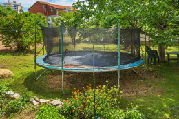 Apartmány Vita - trampolína pro děti v zahradě, Vodice - Blata, Chorvatsko