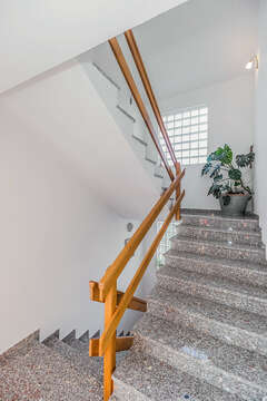 Apartmány Vita - schodiště v domě, Vodice - Blata, Chorvatsko