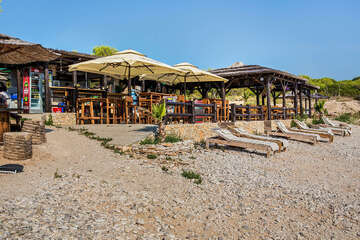 Pláž Tepluš, Rukavac, ostrov Vis, Chorvatsko | NOVALJA