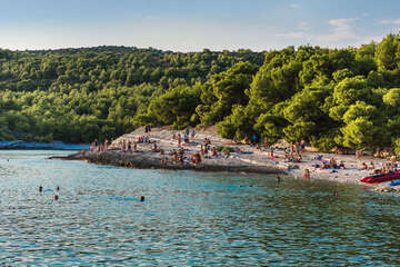 Pláž Srebrna, Rukavac, ostrov Vis, Chorvatsko | NOVALJA