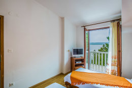 A2 - apartmány Marinno, Mimice, Omišská riviéra, Chorvatsko