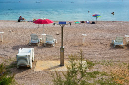 Šilo - další pláž v letovisku, ostrov Krk, Chorvatsko