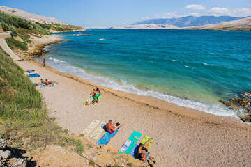 Hotel Plaža - oblázková pláž, město Pag, ostrov Pag, Chorvatsko