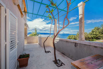 A3 - apartmány Dorela, okolí zátoky Vela Planica, ostrov Brač, Chorvatsko