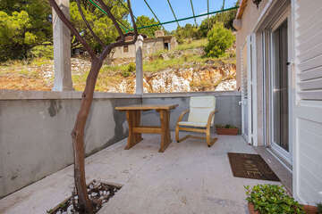 A3 - apartmány Dorela, okolí zátoky Vela Planica, ostrov Brač, Chorvatsko