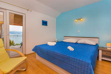 A2 - apartmány Dorela, okolí zátoky Vela Planica, ostrov Brač, Chorvatsko