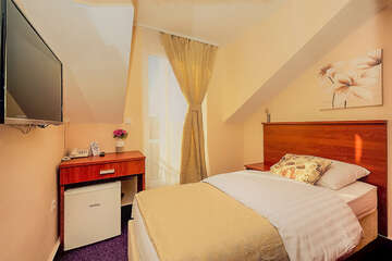 příklad pokoje moderate - hotel Stella Maris, Vodice, Šibenická riviéra, Chorvatsko