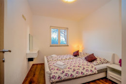 apartmány Larisa, Vodice, Šibenická riviéra, Chorvatsko