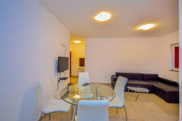 apartmány Larisa, Vodice, Šibenická riviéra, Chorvatsko