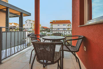 apartmány Larisa, Vodice, Šibenická riviéra, Chorvatsko