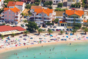 Apartmány Mirela - letecký pohled, Povljana, ostrov Pag, Chorvatsko