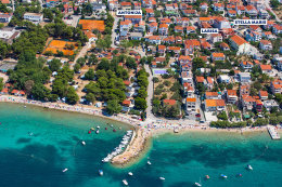 Vodice - letecký pohled, Šibenická riviéra, Chorvatsko