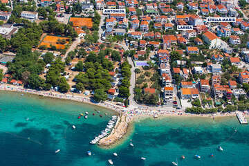 Vodice Lovetovo, Srima - letecký pohled, Šibenická riviéra, Chorvatsko