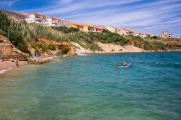 Penzion Moře - písčitooblázková pláž 100 m od domu, město Pag, ostrov Pag, Chorvatsko