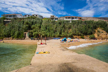 Penzion Moře - písčitooblázková pláž 100 m od domu, město Pag, ostrov Pag, Chorvatsko