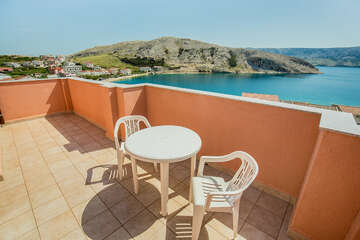 Příklad třílůžkového pokoje - penzion Stari Dvori, Metajna, ostrov Pag, Chorvatsko