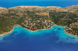 Potočnica - letecký pohled, ostrov Pag, Chorvatsko