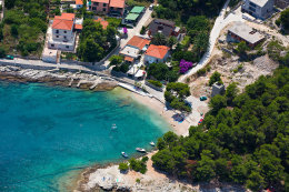 Stomorska - letecký pohled, ostrov Šolta, Chorvatsko