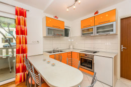 Oranžový apartmán - apartmány Bagarić, Medići, Chorvatsko