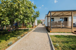 Mobilhome Maar - vpravo mobilhome 2, Biograd na moru, Zadarská riviéra, Chorvatsko