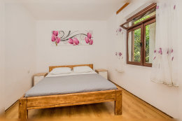 A1 - apartmány Nevera, jižní zátoka ostrova Hvar, Chorvatsko