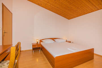 apartmány Paško: apartmán A2 pro 4-5 osob, 1. poschodí