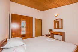 apartmány Paško: apartmán A2 pro 4-5 osob, 1. poschodí