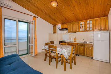 apartmány Paško: apartmán A2 pro 4-5 osob, 1. poschodí