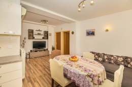 Apartmány Soža - velký apartmán pro 4-5 osob, 2. poschodí