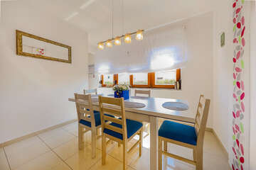 Apartmán Mikula - jídelna v přízemí, Povljana, ostrov Pag, Chorvatsko