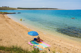 Prázdninový dům Mikula - písečná pláž, Povljana, ostrov Pag, Chorvatsko
