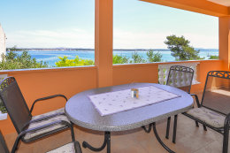 A1 - apartmány Lejla - terasa, Tkon, ostrov Pašman, Chorvatsko