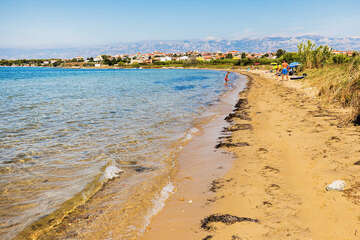 Apartmány Ivona - písečná pláž 120 m od domu, Povljana, ostrov Pag, Chorvatsko 