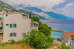 Apartmány Marćelina, Pisak, Omišská riviéra, Chorvatsko