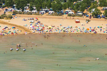 Rajska plaža - letecký pohled - detail, Lopar, ostrov Rab, Chorvatsko