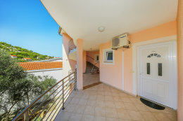 A2 - apartmány Limun, Tkon, ostrov Pašman, Chorvatsko