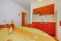 A2 - apartmány Limun, Tkon, ostrov Pašman, Chorvatsko