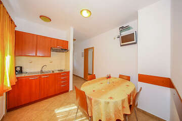 A1 nebo A3 - apartmány Limun, Tkon, ostrov Pašman, Chorvatsko