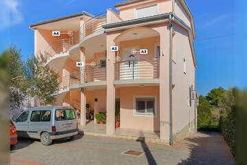 Apartmány Limun - umístění apartmánů A1 až A4, Tkon, ostrov Pašman, Chorvatsko